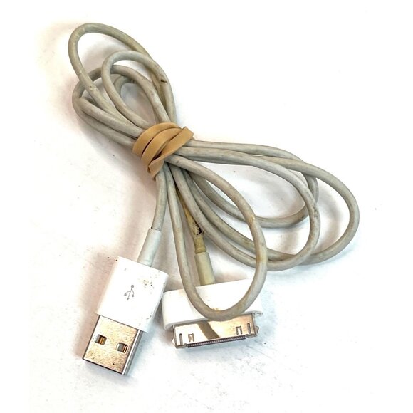 Apple 30-Pin USB Charging Cable For iPod & iPhone - Picture 1 of 3